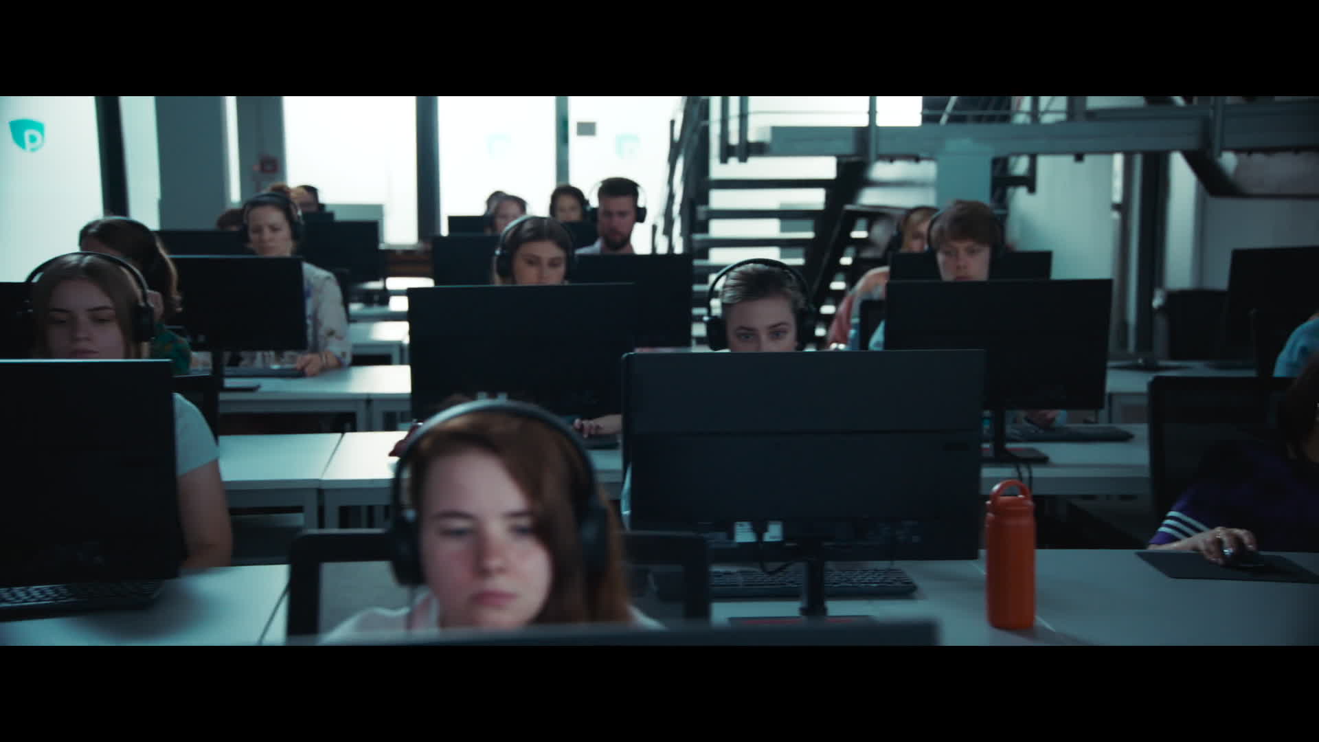 Постер трейлера